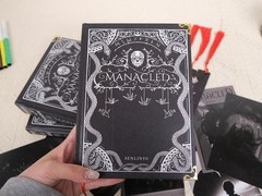 Manacled Hardc- Deluxe 3-Volume Edition with Illustrations – Senlinyu