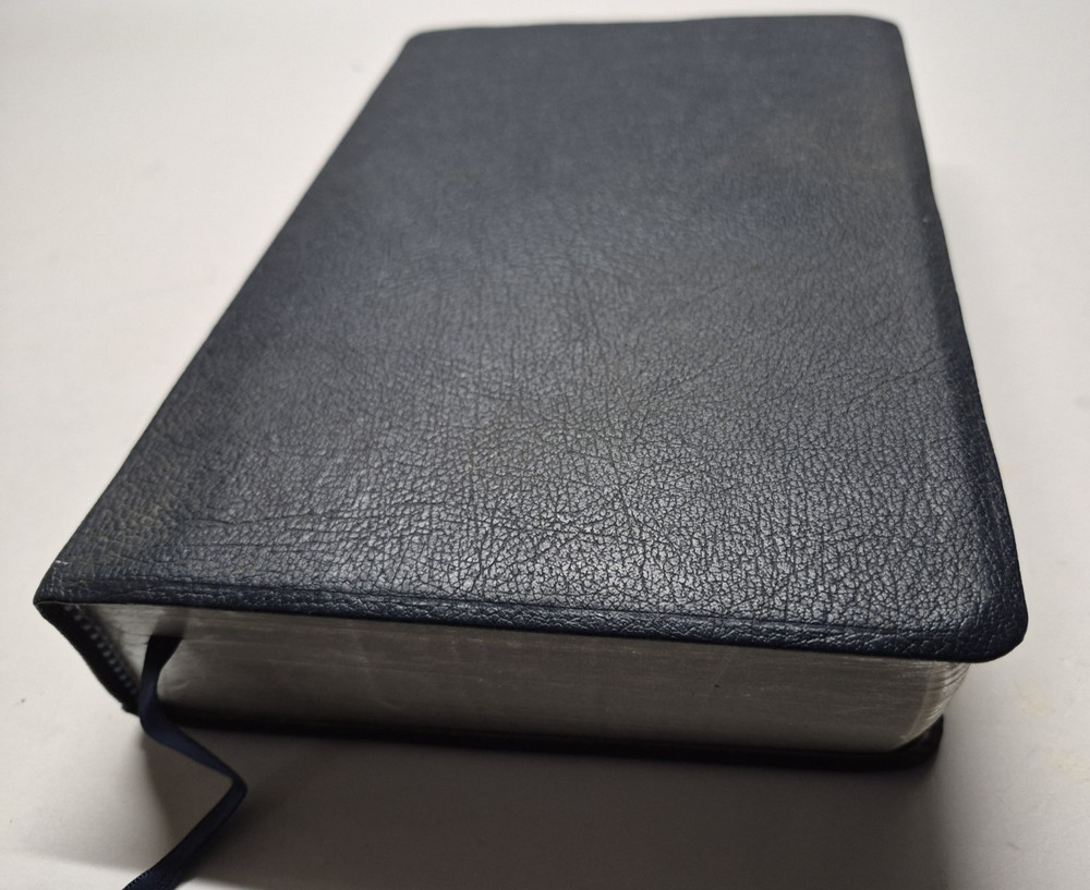 Zondervan Genuine Leather NIV Application Study Bible Navy Red Letter