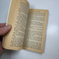 A Wrinkle in Time by Madeleine L’Engle 1976 Vintage Paperback Stranger Things
