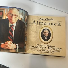 Poor Charlie’s Almanack 1st Edition 2005 Edited By Peter D. Kaufman Munger First
