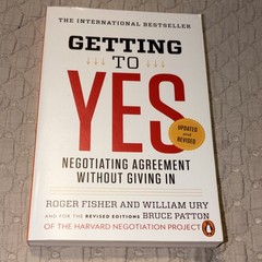 Penguin Getting to Yes Roger Fisher William Ury Paperback Negotiating