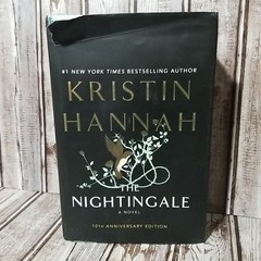 The Nightingale: A Novel – Deluxe Edition Kristin Hannah (2025, Hardcover)