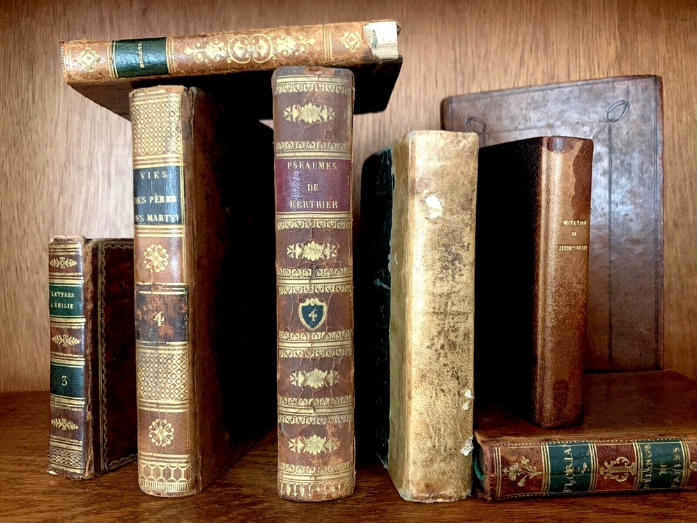 ANTIQUE BOOK from 1800s