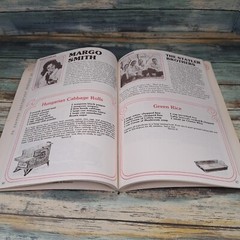 1977 Country Stars’ Cookbook – Compiled By Helen Naismith 94 Pages