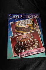 Wilton Cake Decorating Yearbook / lot of 7 / 1980s / 1990s / 2000s