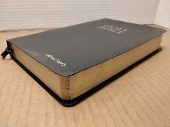 Holy Bible : New King James Version – 2006 – Bonded Leather Personal Size w/ Box