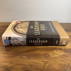 Niv Leadership Bible : Leading by the Book by Sidney Buzzell (2013, Hardcover)