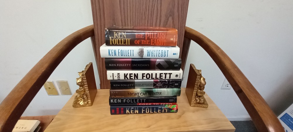 Ken Follet 8 Book Lot — Thriller Suspense  — Very Good