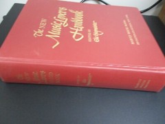 The New Music Lover’s Handbook-Hardcover/Elie Siegmeister/620 Pages