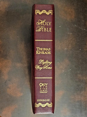 Large 11.5″ Holy Bible NKJV Thomas Kinkade Lighting the Way Home Bonded Leather