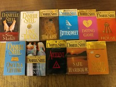 Lot of 10 Danielle Steel Romance Set Popular Series PAPERBACK UNSORTED Books MIX