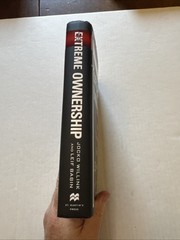 Extreme Ownership : How U. S. Navy SEALs Lead and Win (New Edition) by Leif…