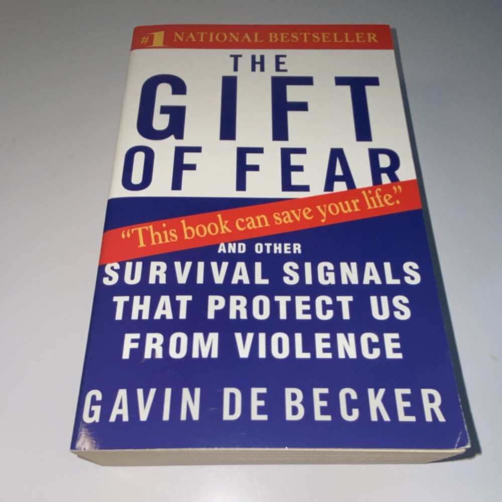The Gift of Fear by Gavin De Becker Mass Market Dell Publishing 1998
