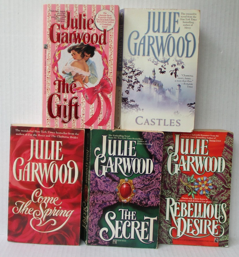 Lot 5 JULIE GARWOOD Paperback Books The Gift Castles The Secret Rebellious BB2