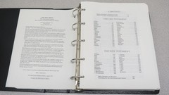 Holy Bible Wide Margin Looseleaf Reference Edition NIV 3-Ring Binder Hendrickson