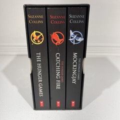 The Hunger Games Trilogy Boxset Suzanne Collins Paperback 3 Book Set Scholastic