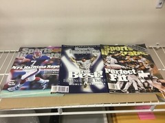 Lot of 6 – 1998 Sports Illustrated Magazines – Yankees 2 / Flutie / McGwire 3