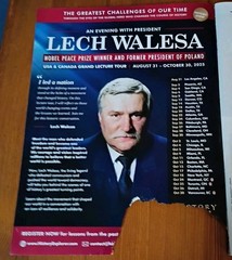 Smithsonian Magazine JULY AUGUST 2025 HEMINGWAY IN PAMPLONA Free US Ship