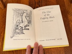 Nancy Drew #16 The Clue of the Tapping Heels 1969 White Endpapers