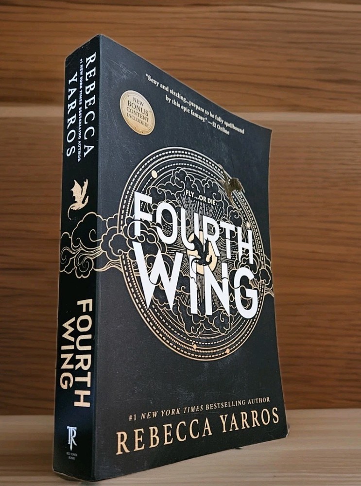 🐲 Fourth Wing 1st Printing Limited Edition Paperback Full Sprayed Dragon Edges