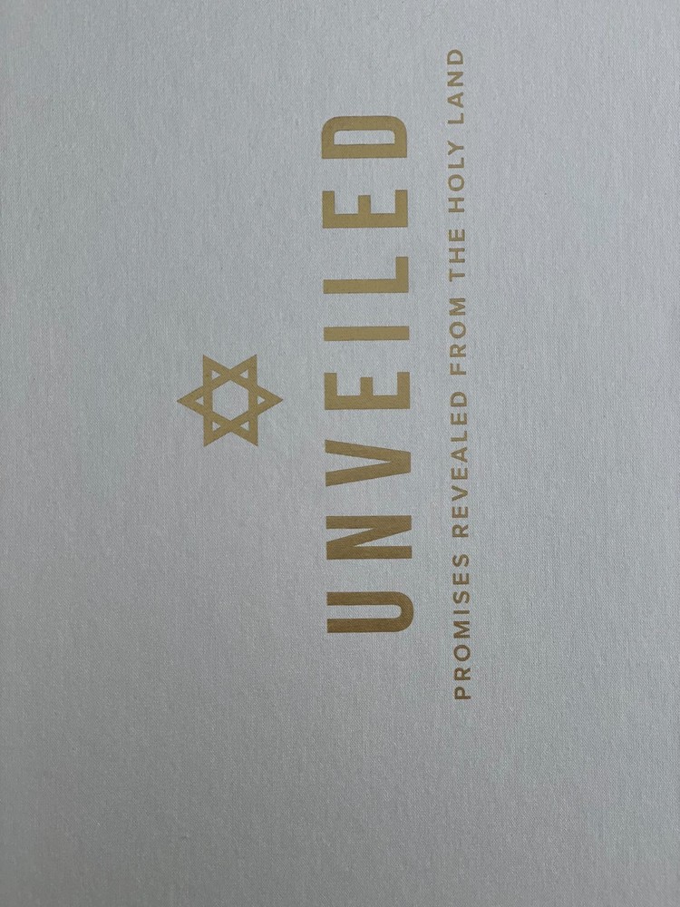 Unveiled Promises Revealed from the Holy Land Illustrated Daystar with Sleeve