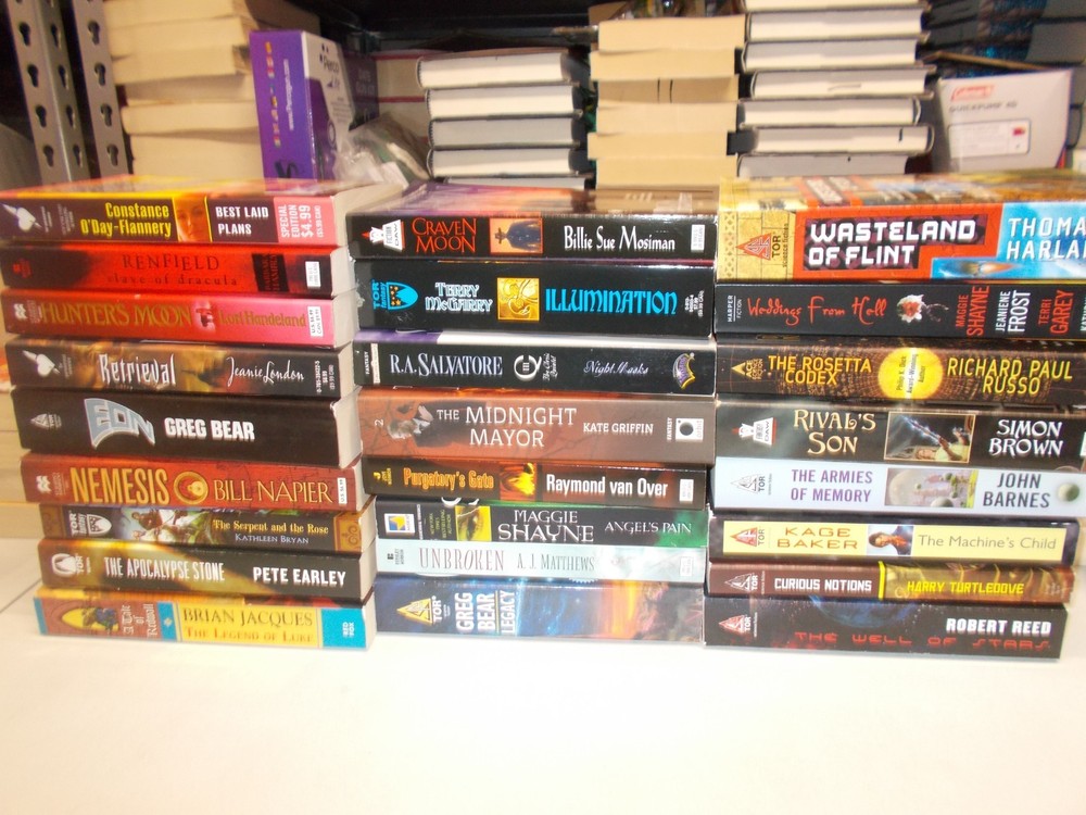 25 New Paperback Science Fiction & Fantasy Remainder Books Lot #1