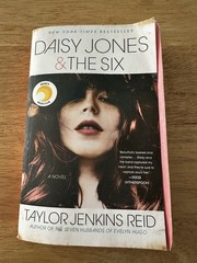 Daisy Jones & the Six Taylor Jenkins Reid Novel/Book PB-Reese’s BC-2020