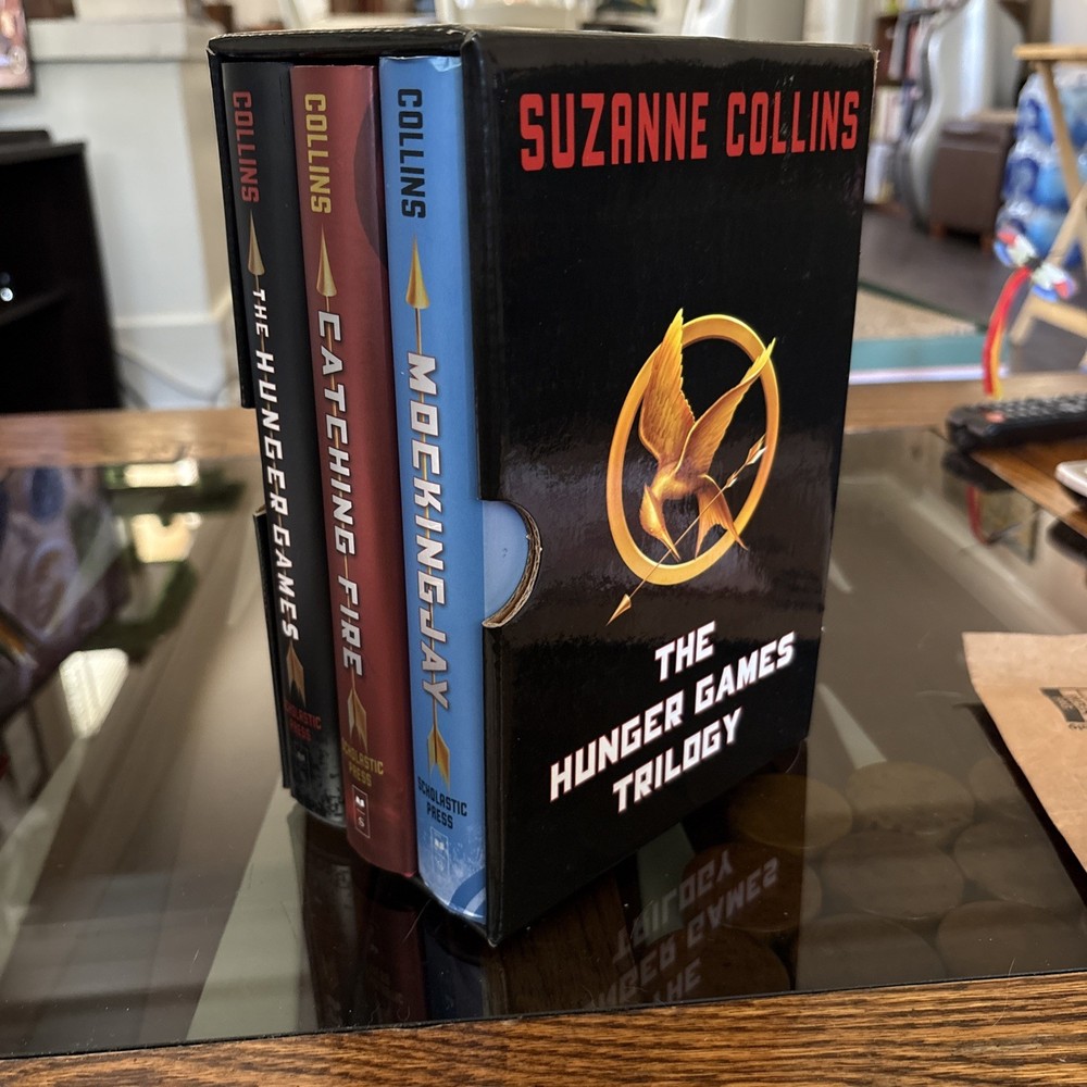 The Hunger Games Ser.: The Hunger Games Trilogy Boxed Set Set by Suzanne Collins