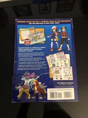 Pokemon HeartGold & SoulSilver Strategy Guide (Trade Paperback, 2010) w/Poster
