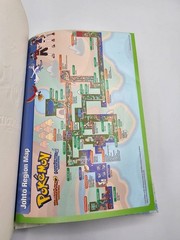 Pokemon HeartGold & SoulSilver Strategy Guide (Trade Paperback, 2010) w/Poster