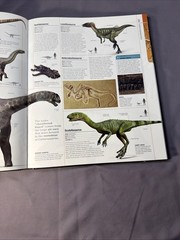 Dinosaurs & Prehistoric Life: The Definitive Visual Guide to Prehistoric Animals