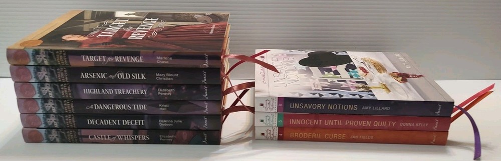 Annies Quilted Mysteries #4,5,8, Secrets Of The Quilt 1-7 ,Total 10 Books (BB02)