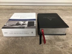 NIV Bible Charles F. Stanley Life Principles Black Leathersoft 2nd Edition