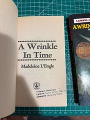 A Wrinkle in Time Madeleine L’Engle 1976 vintage PB Stranger Things
