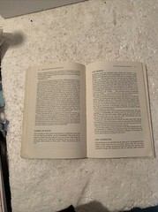 ENVIRONMENTAL INSIGHT;: READINGS AND COMMENT ON HUMAN AND By Robert M Chute 1971