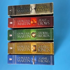 A Song of Ice and Fire 5 Books by George R.R. Martin – Bantam – Game of Thrones