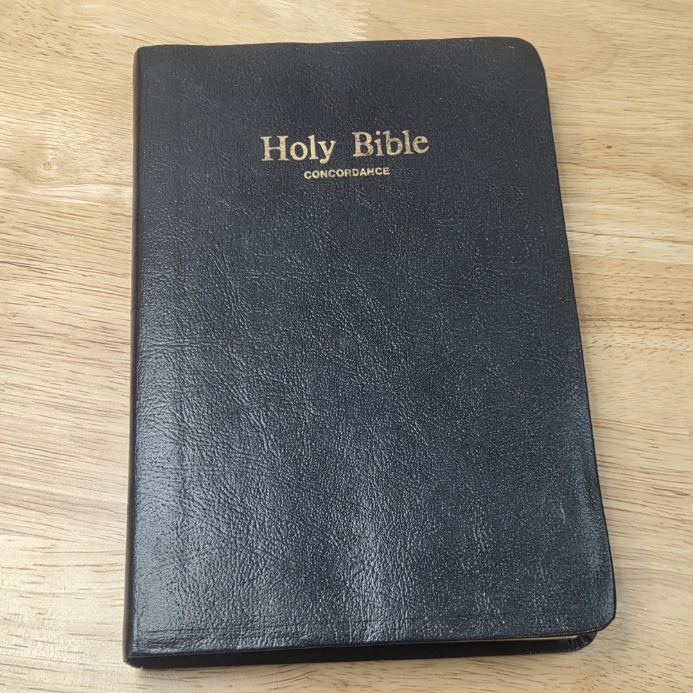 Holy Bible KJV King James Version Red Letter with Concordance Word Aflame 1973