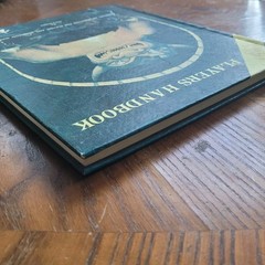 AD&D 1st Edition Players Handbook • 1979 4th Print TSR 2010 • Vibrant Yellow