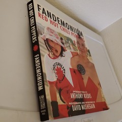 Fandemonium Red Hot Chili Peppers Book Anthony Kiedis David Mushegain