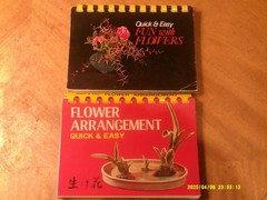 Quick& Easy Flower Arrangement & Fun with Flowers-31 Pages 6 x 4″Plastic Binders