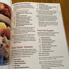 Taste of Home Dinner on a Dime 403 Budget Friendly Family Recipes 256 pages