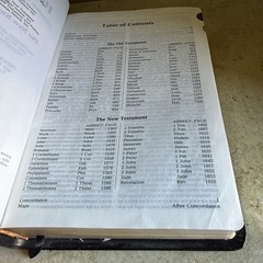 Holy Bible NKJV RLE Giant Print Thomas Nelson 334