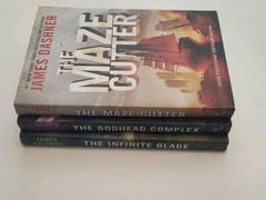 James Dashner Lot Complete Maze Runner, Maze Cutter, Morality Doctrine + EXTRAS