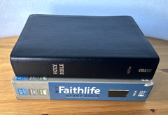 NIV Faithlife Illustrated Study Bible Black Premium Bonded Leather Indexed LNOB