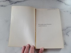 Presidential Power And Politics By William F. Mullen Paperback