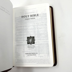 Holy Bible – New Living Translation – NLT – Compact Bonded Leather – 2007