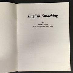 English Smocking Booklet Grace L Knott Doris George and James Webb 1989 44 Pages