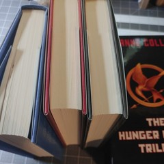The Hunger Games Ser.: The Hunger Games Trilogy Boxed Set Set by Suzanne Collins