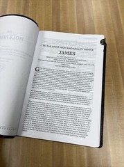 Authorized King James Version | KJV Bible | with APOCRYPHA | Genuine Leather