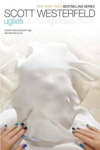 Uglies – Paperback By Westerfeld, Scott – GOOD
